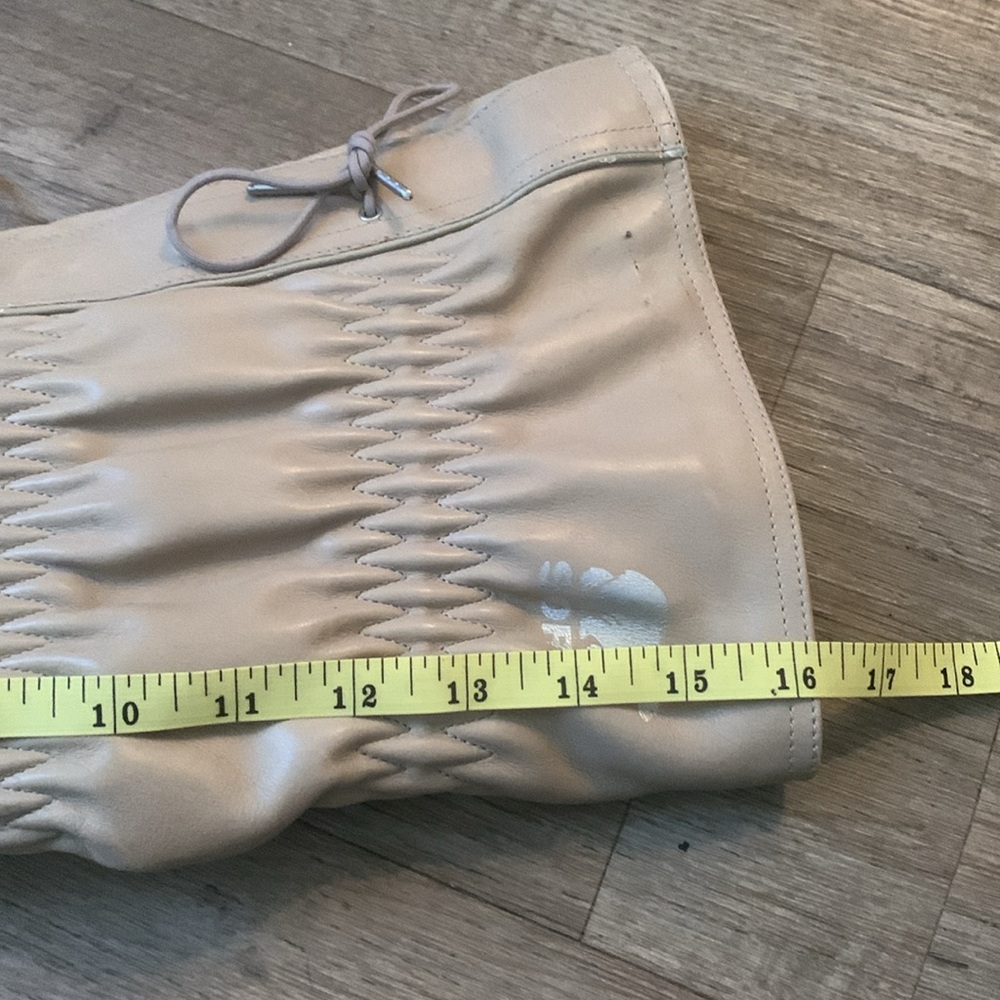 Sorel Cream and Tan Winter Boots - Picture 11 of 14